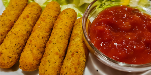 Mozzarella Sticks (6)