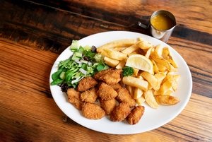 Scampi (10) and Chips